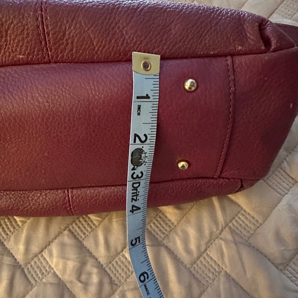 Crossbody lamb leather Aimee Kestenberg raspberry leather crossbody with wallet - Picture 14 of 14